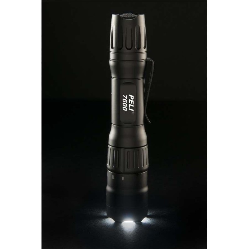 Linterna tactica LED recargable (USB) 7600, comprar online